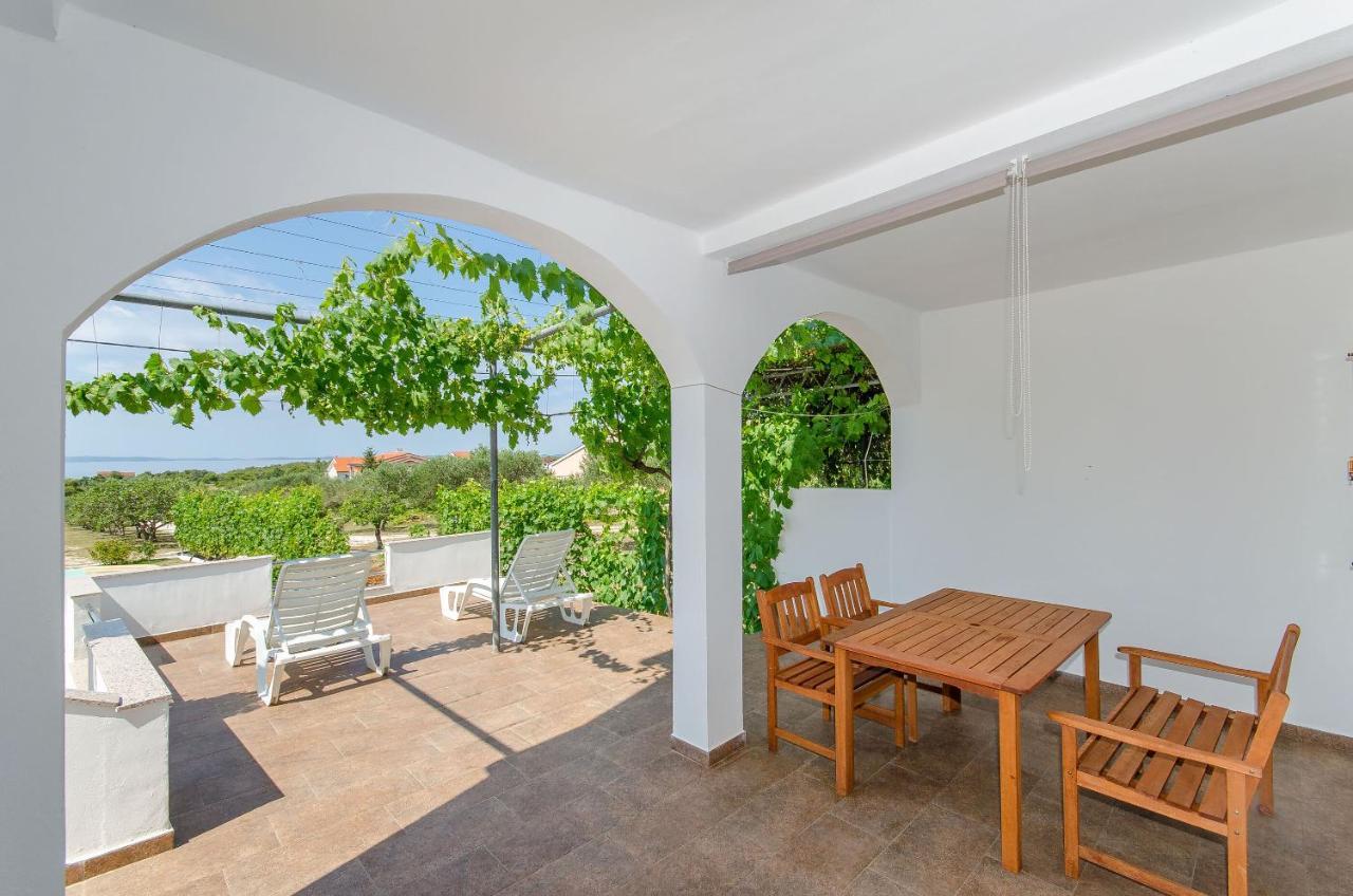 Apartments Goran Vir Zewnętrze zdjęcie