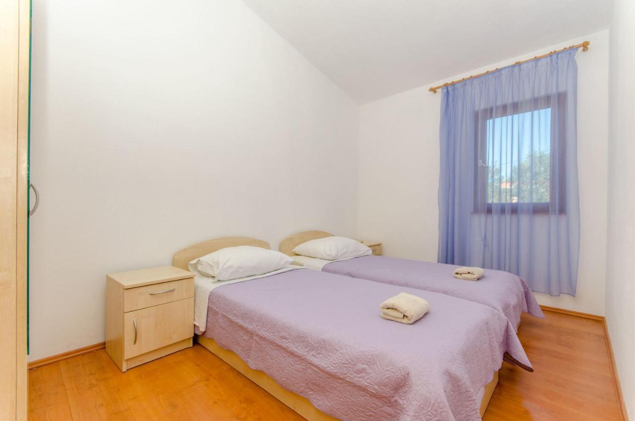Apartments Goran Vir Zewnętrze zdjęcie