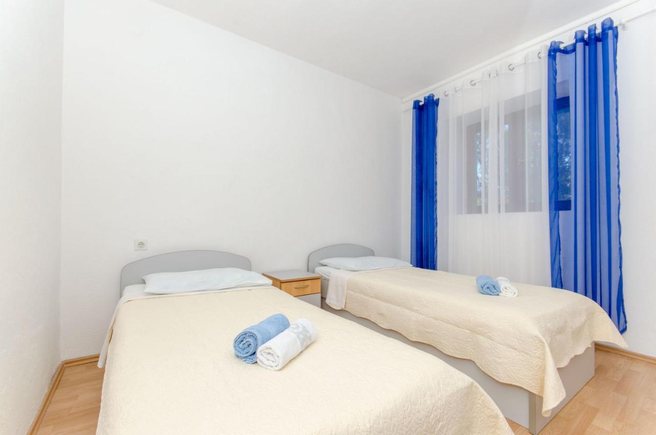 Apartments Goran Vir Zewnętrze zdjęcie