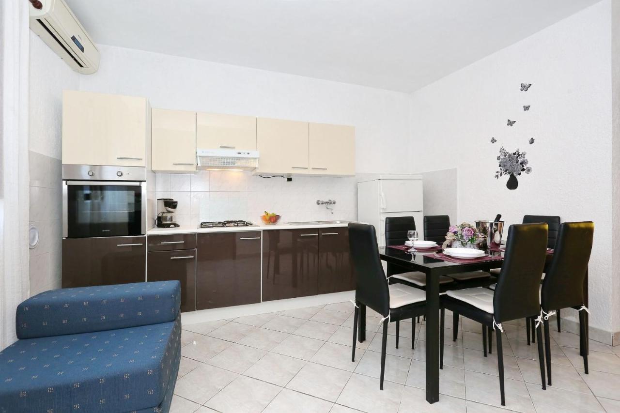 Apartments Goran Vir Zewnętrze zdjęcie