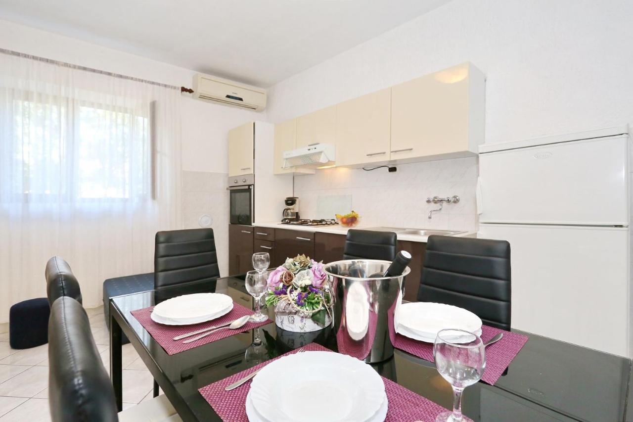 Apartments Goran Vir Zewnętrze zdjęcie