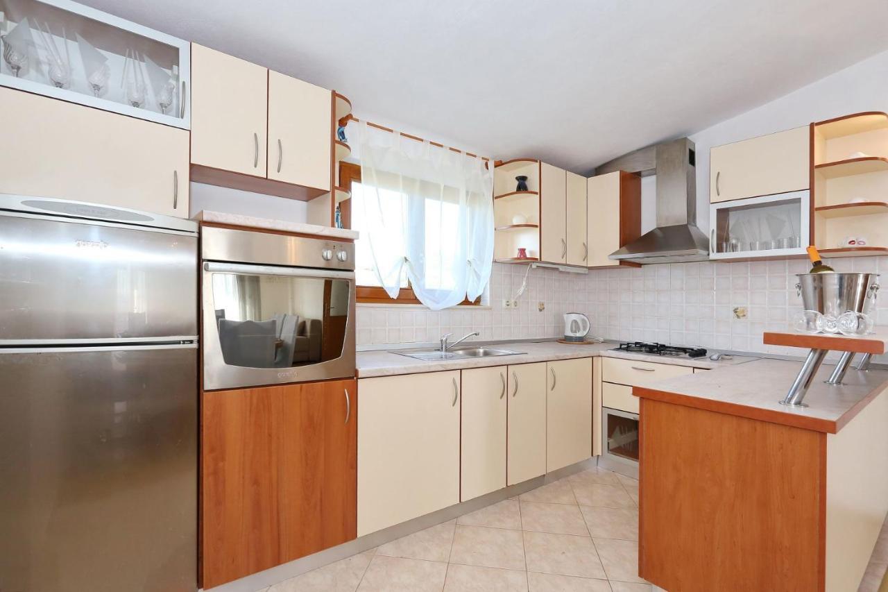 Apartments Goran Vir Zewnętrze zdjęcie